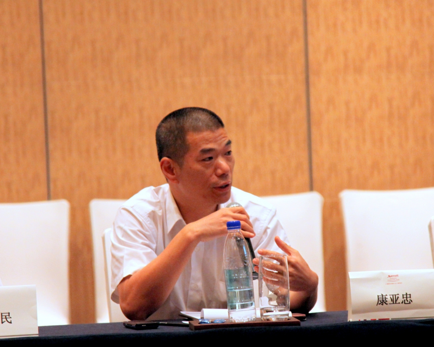 形成共識(shí)、分擔(dān)風(fēng)雨，誓與國(guó)茂齊前行？